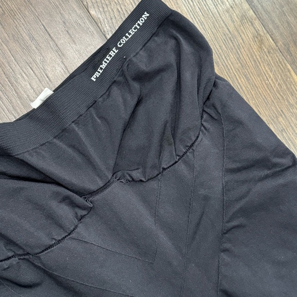 Premiere Collection Strapless Dress - Picture 2 of 7